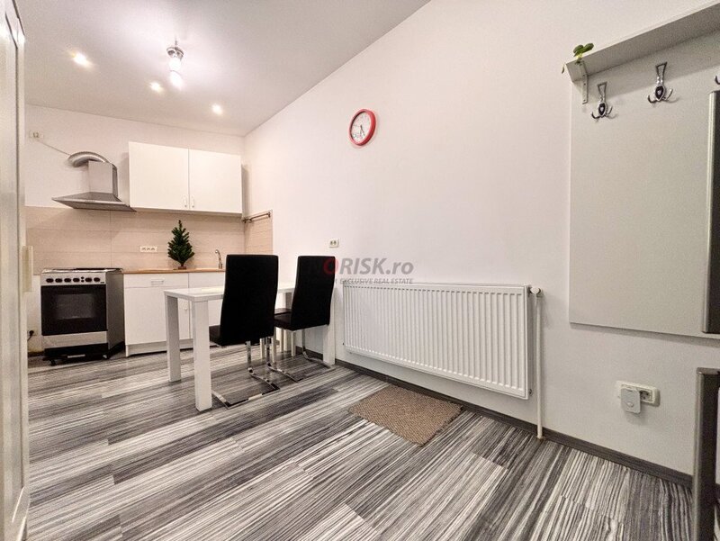 Garsoniera 30mp Ultracentral la 5 minute metrou UNIVERSITATE