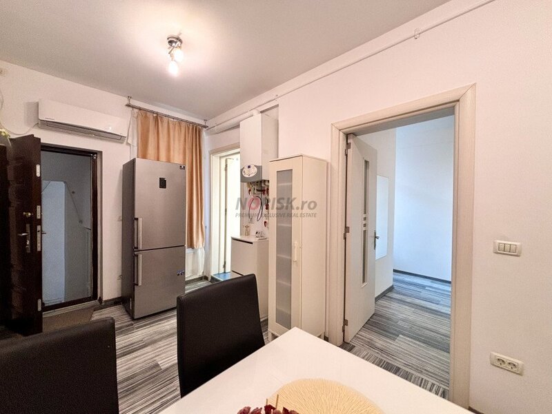 Garsoniera 30mp Ultracentral la 5 minute metrou UNIVERSITATE